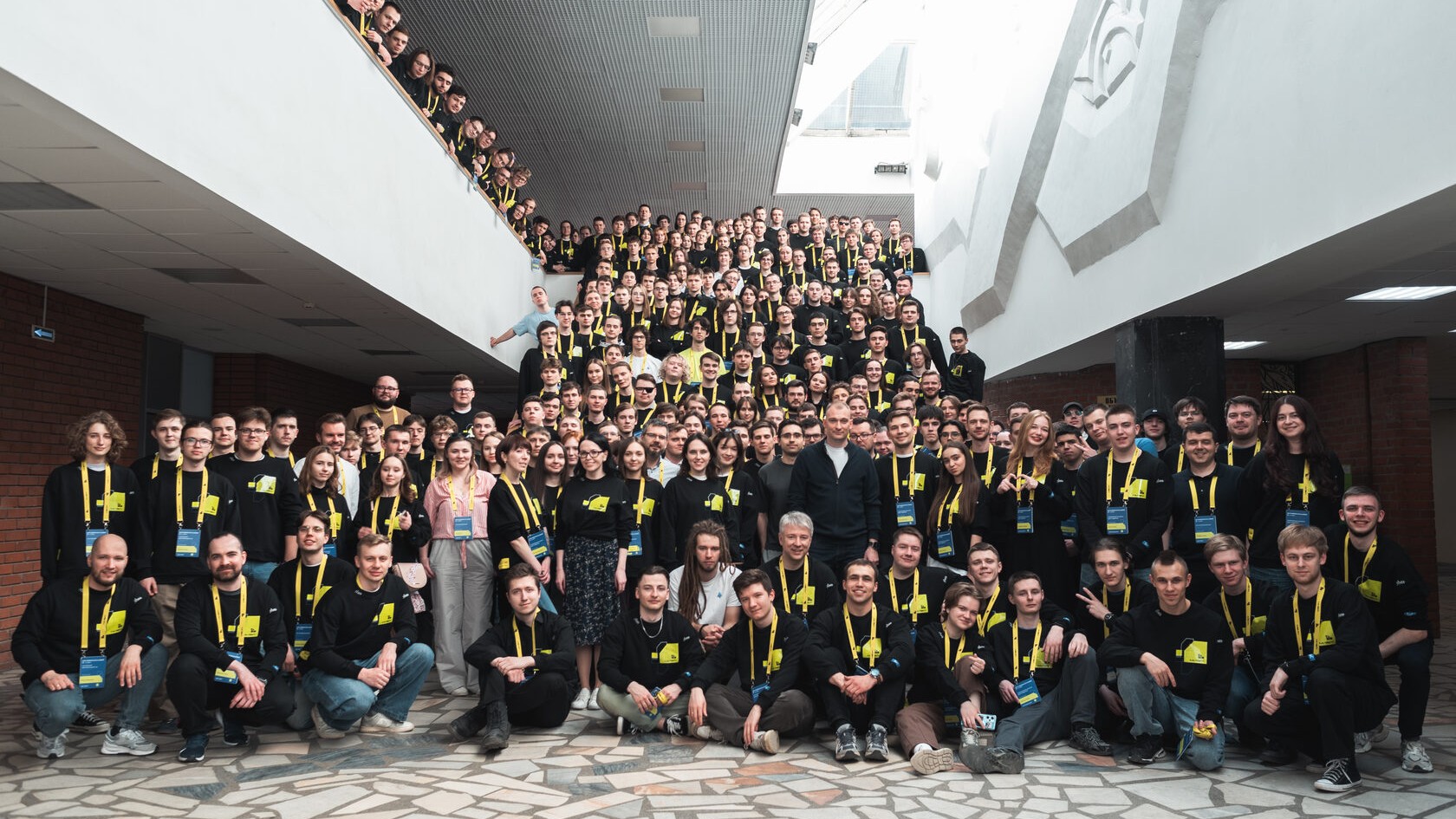 Завершился инженерный хакатон SoC Design Challenge 2025 от YADRO и МИЭТ